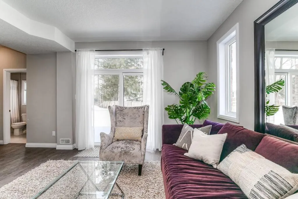 Riverside Villa Kitchener Canada